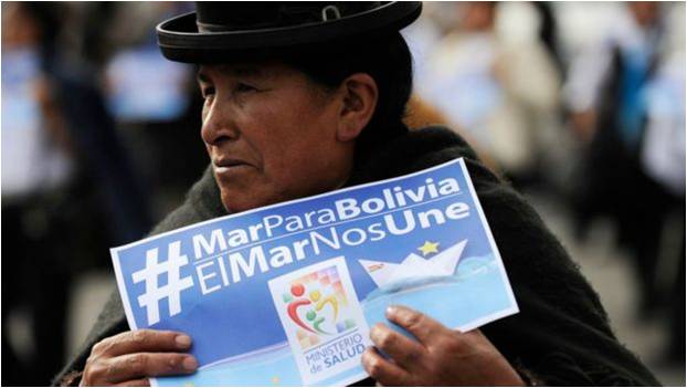 Indígena de Bolivia protestando 